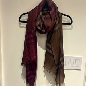 Burberry scarf
